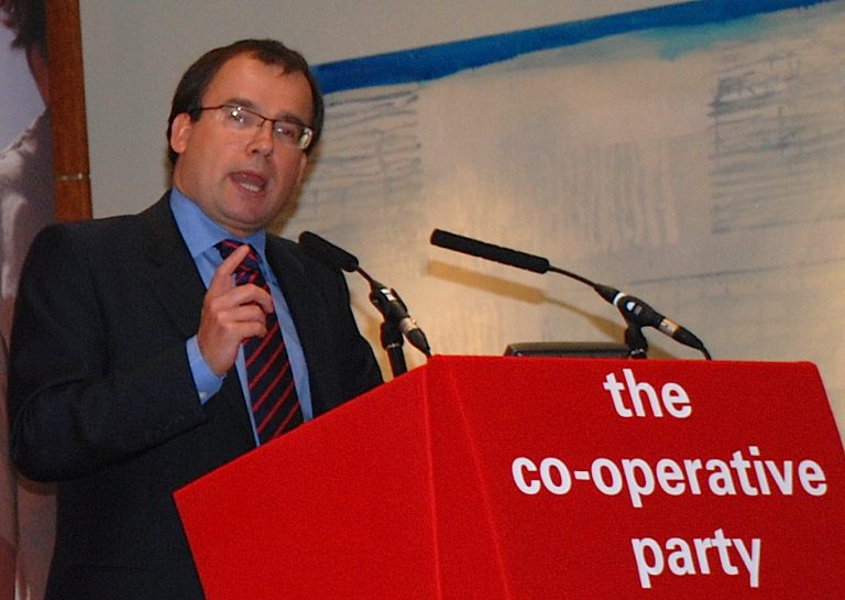 Gareth Thomas: «Les musulmans devraient voter Coop»
