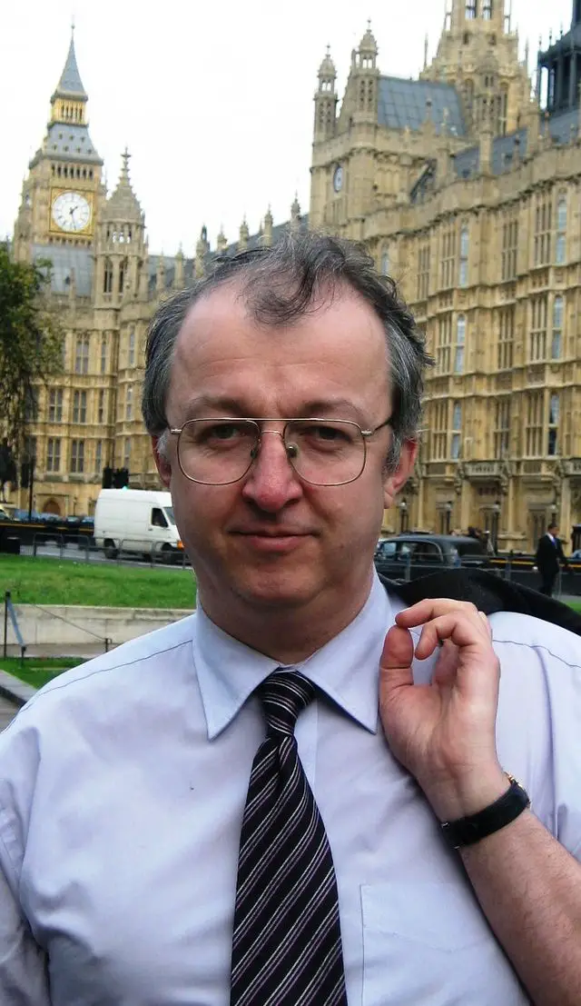 – John Hemming, de Yardley, l'un des principaux revenus du Parlement en matière de revenus extérieurs.
