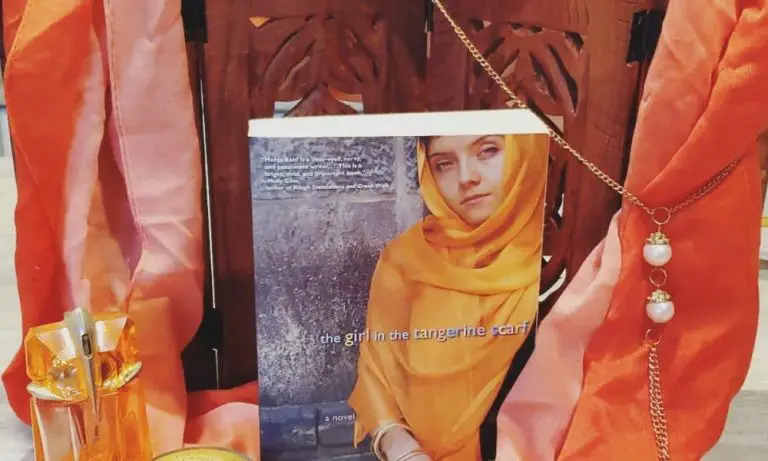 Hier et aujourd'hui: Relecture de "La fille à l'écharpe mandarine" de Mohja Kahf