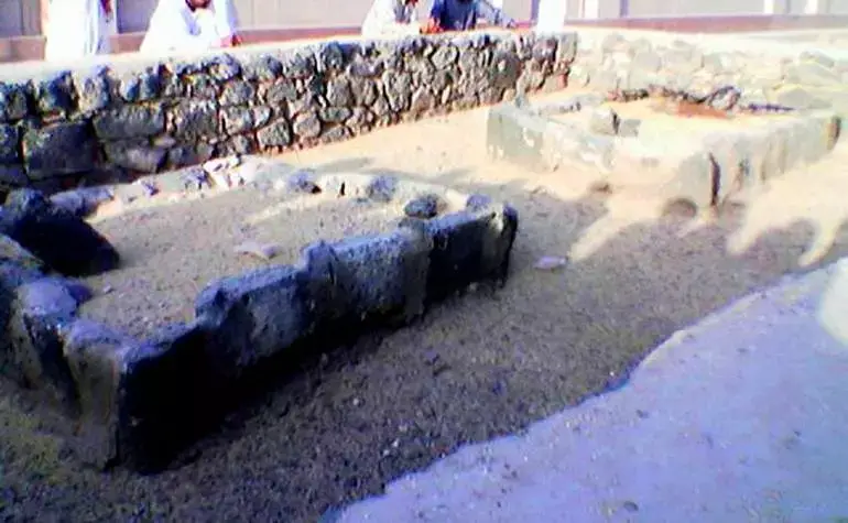 Les tombes d'Abu Saeed Khudri et de Saad bin Muadh