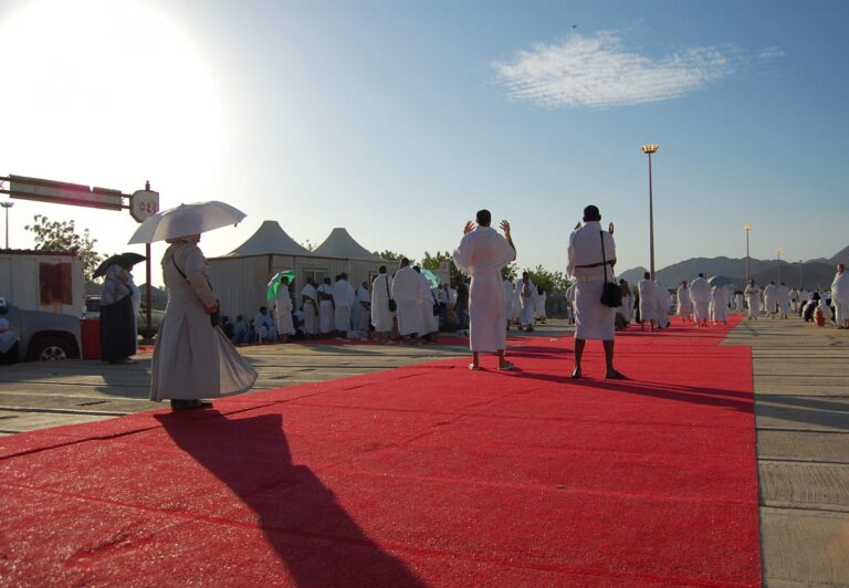 L&rsquo;Arabie saoudite arrête 52 pèlerins illégaux du Hajj