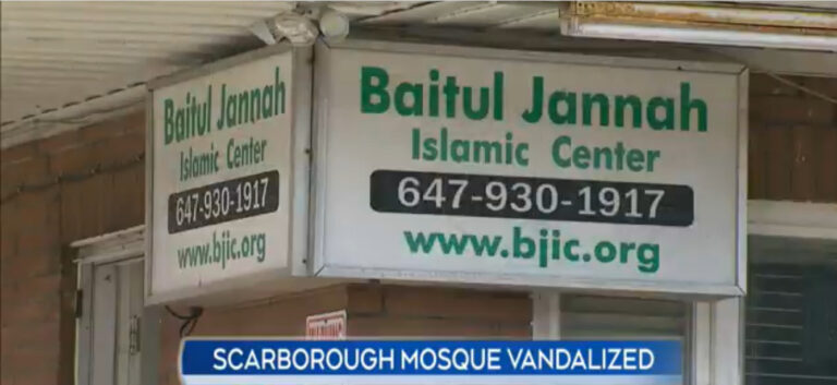 Une mosquée a été cambriolée et vandalisée à Scarborough, Toronto
