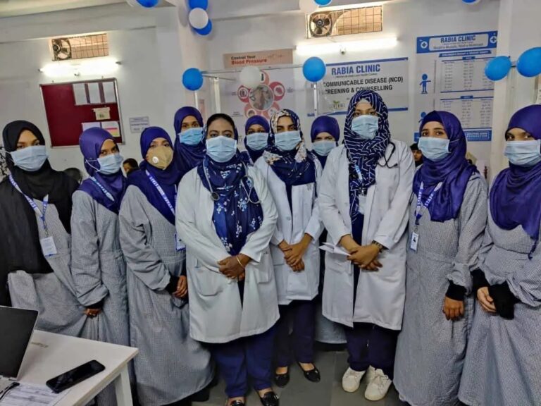 Une clinique dirigée par des femmes musulmanes à Hyderabad a soigné 25 000 femmes gratuitement