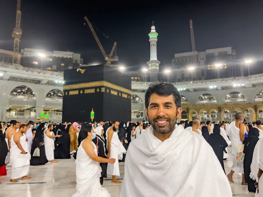 Abrar Hassan à La Mecque