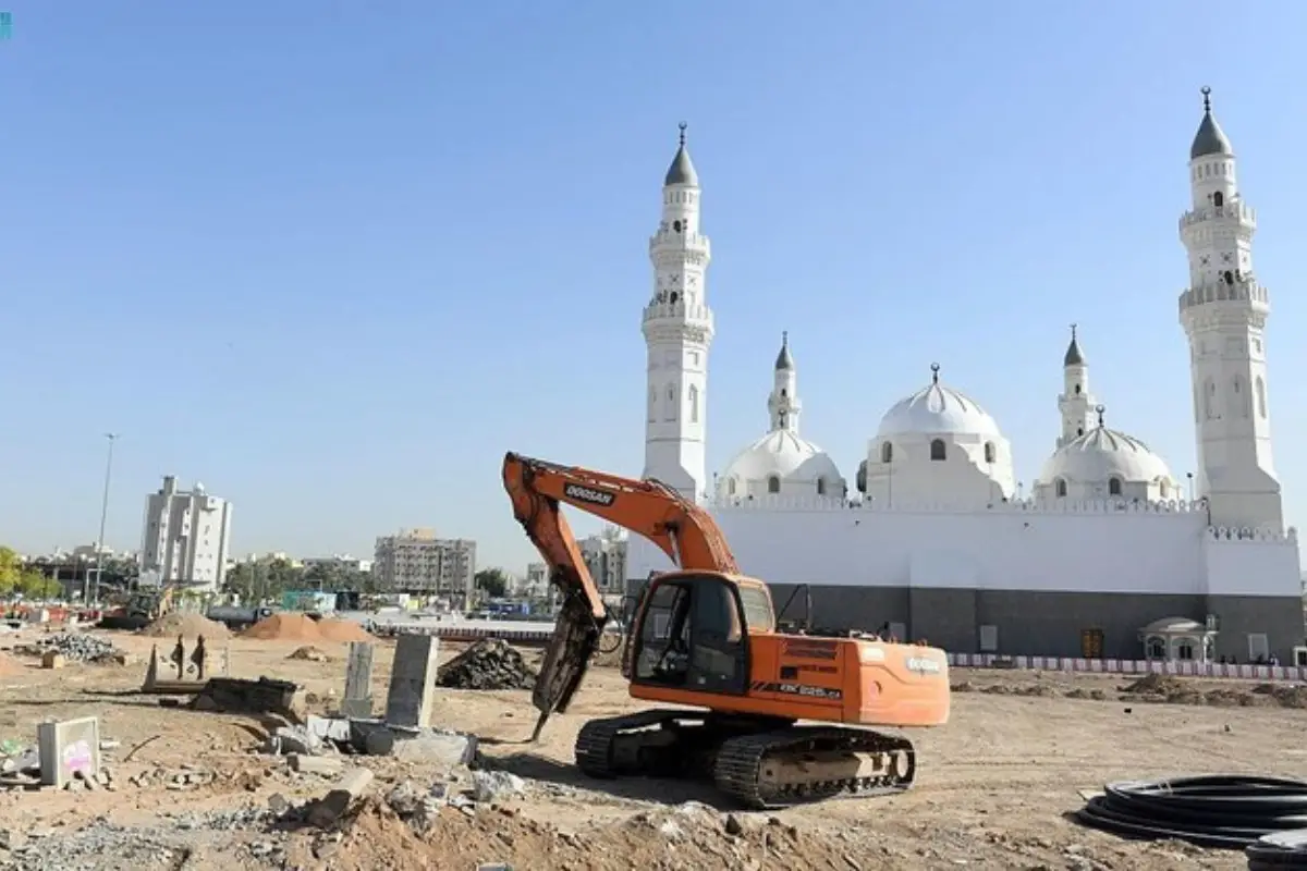 Le projet d'agrandissement de la mosquée de Quba a commencé