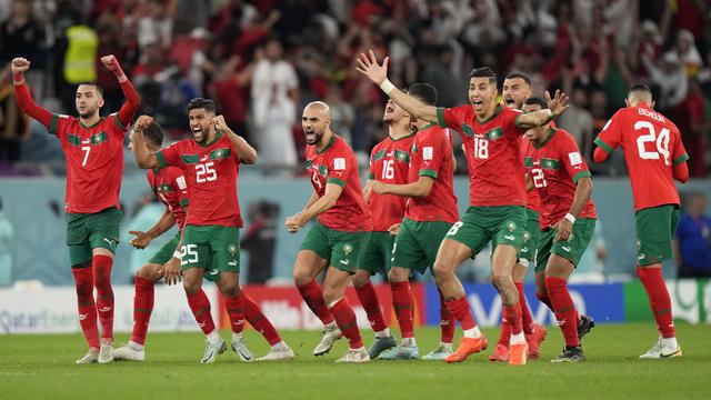 Le Maroc devient le premier pays africain musulman à se qualifier pour les demi-finales