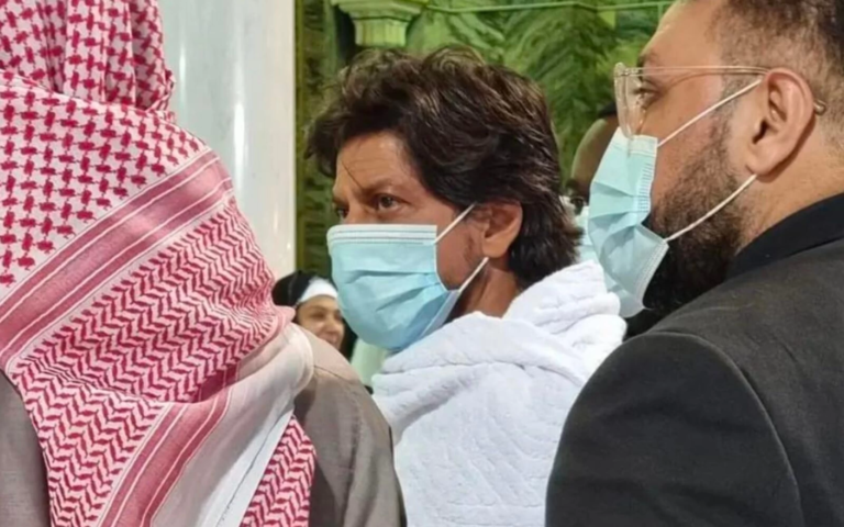 Des photos de Shahrukh Khan exécutant la Omra deviennent virales