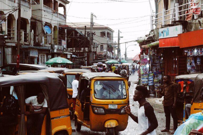 Les musulmans paient de l&rsquo;argent pour libérer les fidèles chrétiens enlevés au Nigeria