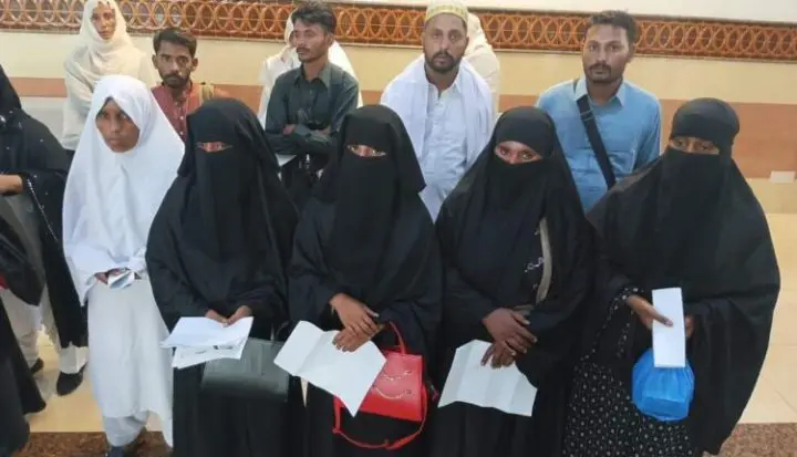 des mendiants pakistanais attrapés