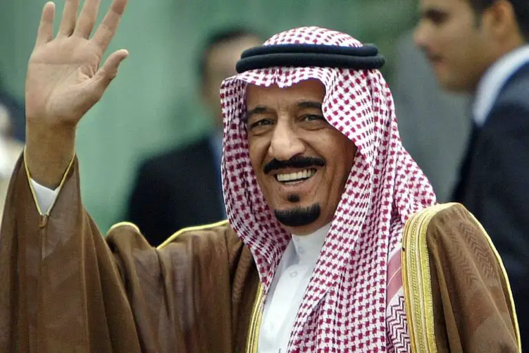 Le roi Salmane accueillera 1 000 pèlerins de la Omra du monde entier