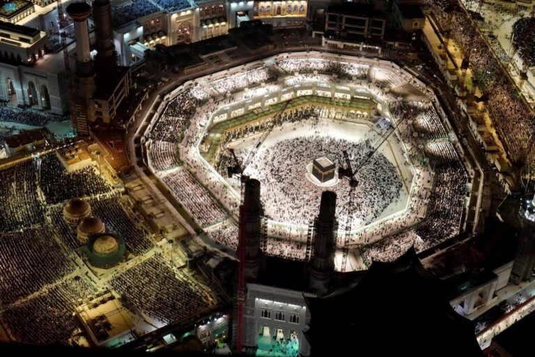 Calendrier Taraweeh pour Masjid Al Haram pour le Ramadan 2024
