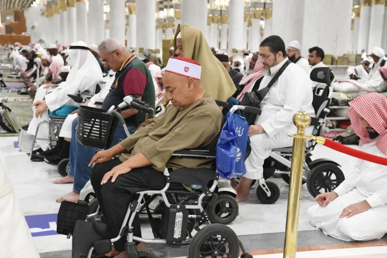 Espace réservé aux personnes handicapées à Masjid an-Nabawi