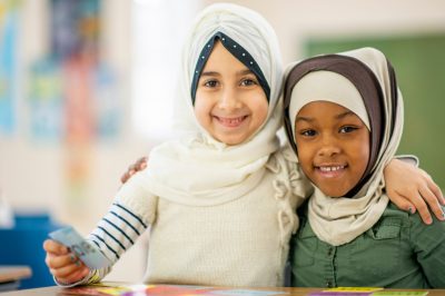 Le défi de se faire de bons amis