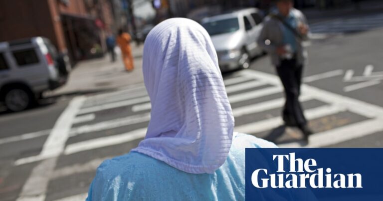 New York paie 17,5 millions de dollars pour régler le procès après que la police a forcé les femmes à retirer leur hijab |  New York