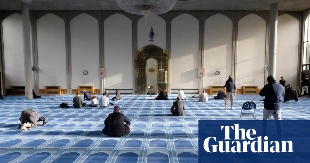 La mosquée de Londres nie avoir conseillé à l'école que toutes les prières puissent être différées |  Écoles