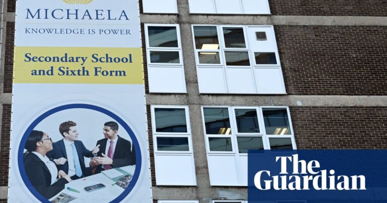 La Haute Cour confirme l'interdiction des rituels de prière imposée par une grande école de Londres |  Écoles