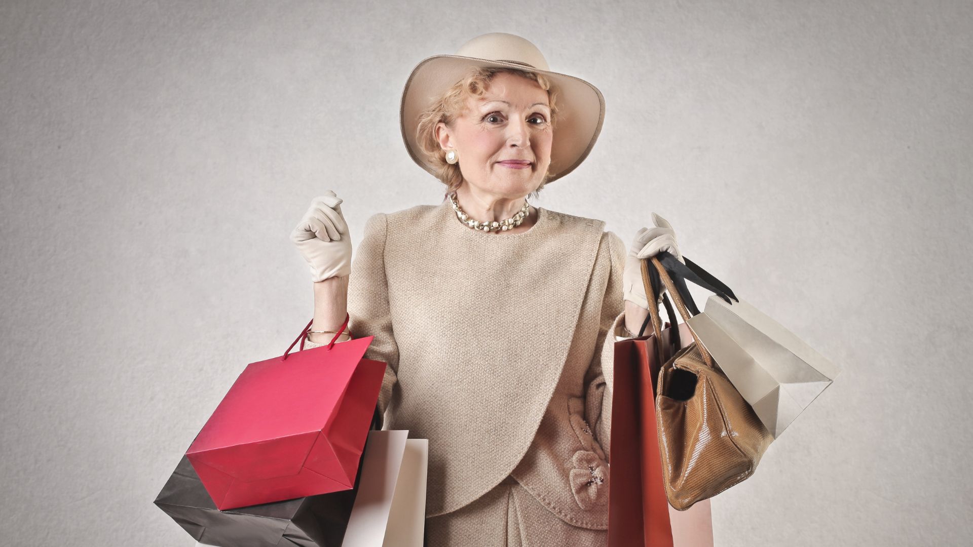 Belle-mère causant des difficultés financières ;  Aide!