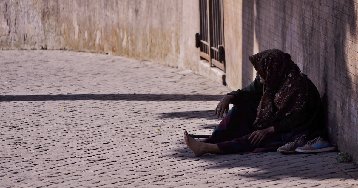 Beggars money not give islam