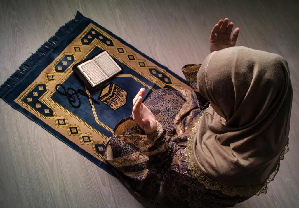 Que se passe-t-il si les musulmans manquent la prière quotidienne ?

