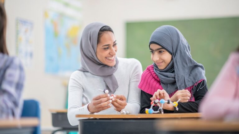 Comment communiquer efficacement avec les adolescents ?