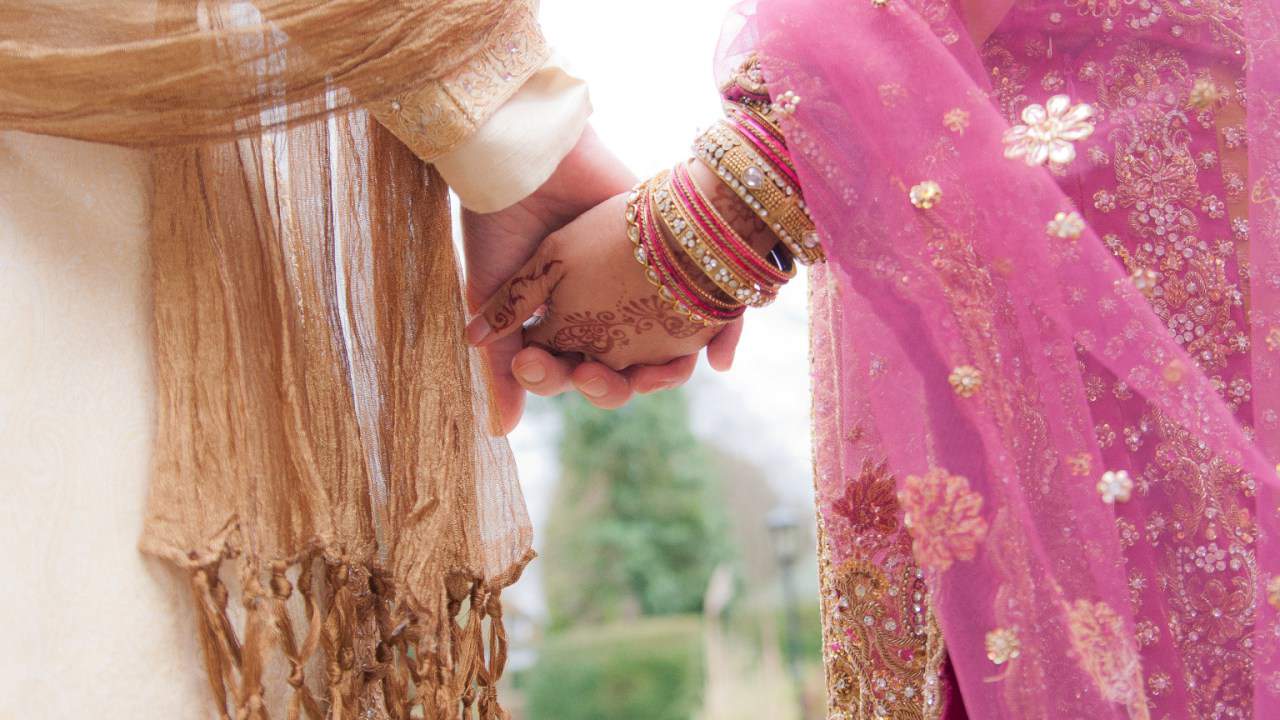 Devons-nous mettre fin à notre relation pour le bien de nos parents ?