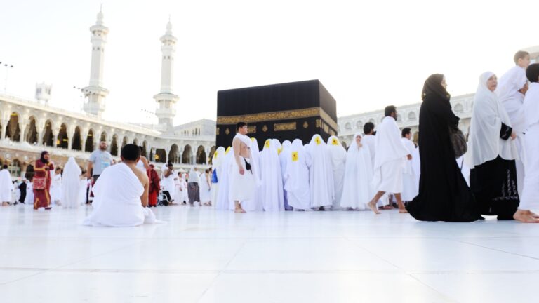 Comprendre le pourquoi du Hajj : est-ce uniquement pour le culte ?