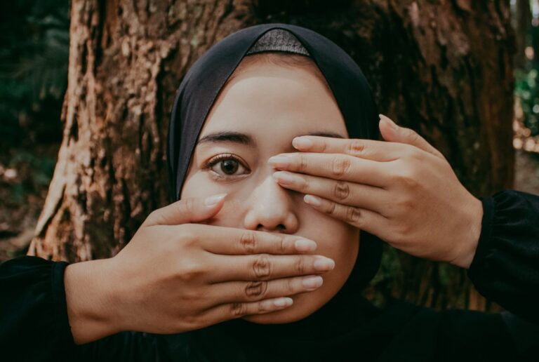 Le mari engage Zina;  Ce qu'il faut faire?