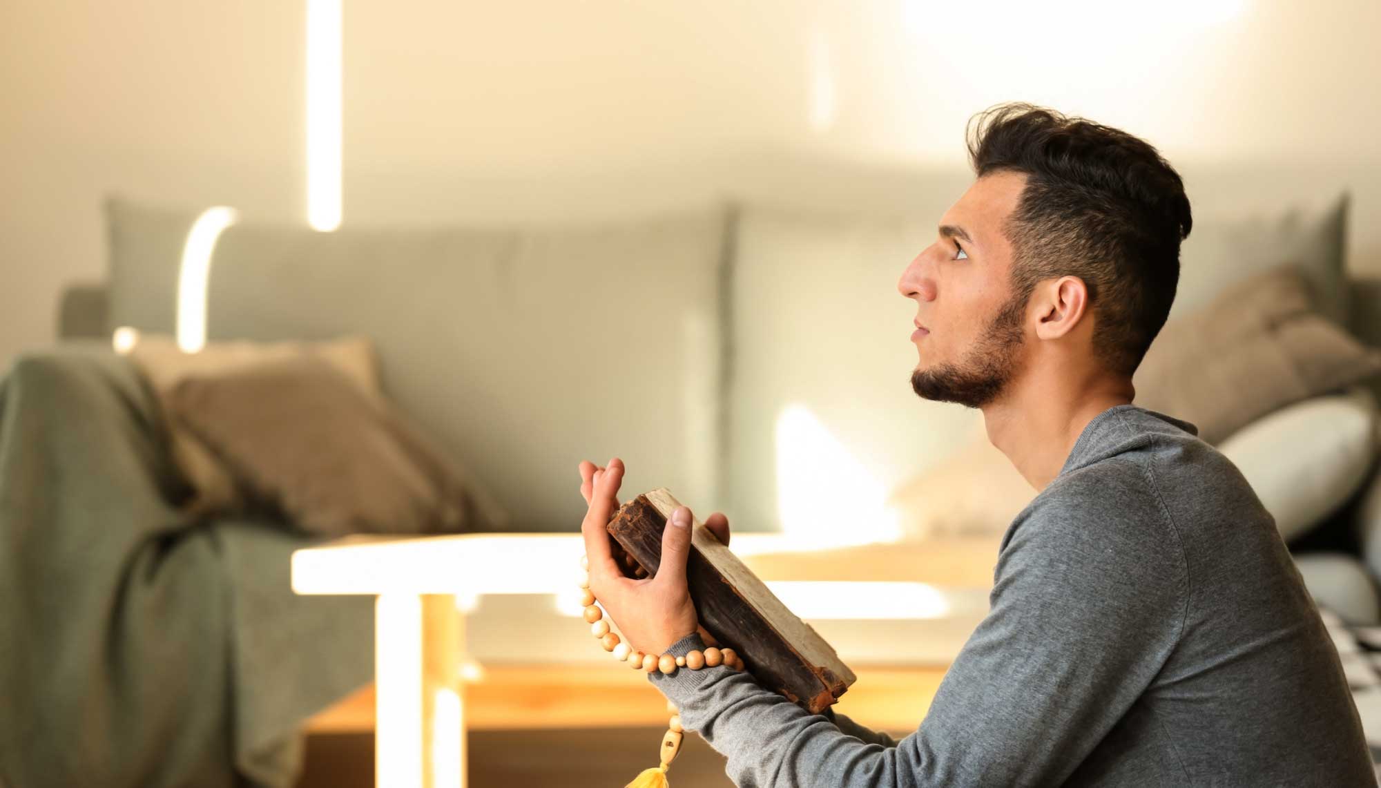 Faire l'Istikhara pour le mariage : comment lire les signes ?