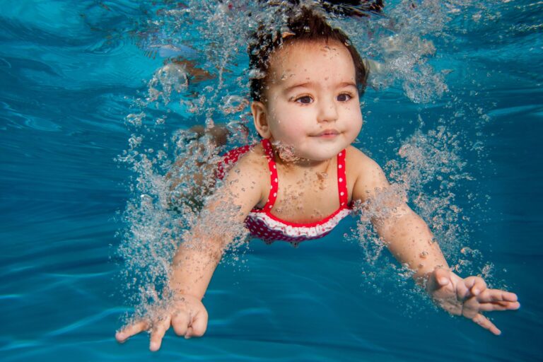 Les enfants naissent-ils avec un bon ou un mauvais instinct ?