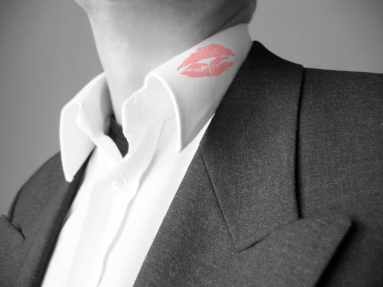 Mari infidèle et sa famille illégitime