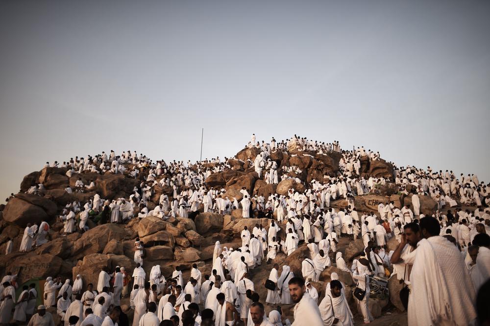 Pouvez-vous autoriser quelqu’un à accomplir le Hajj au nom d’un autre ?