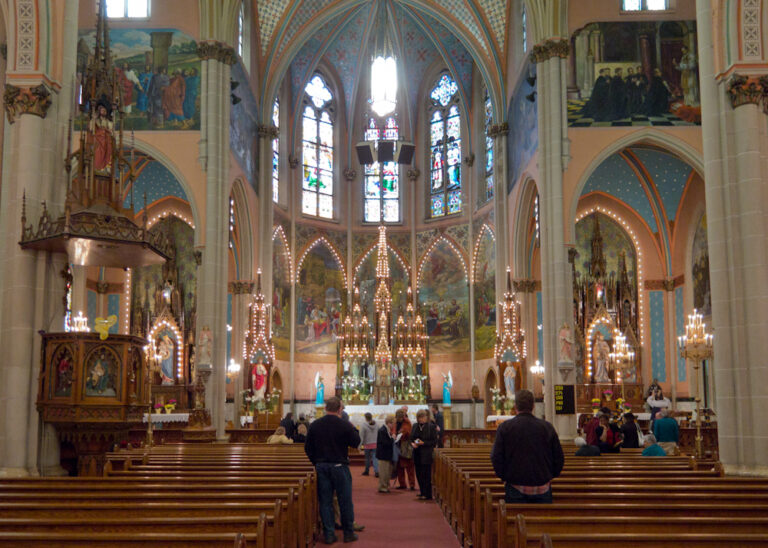 Un musulman peut-il entrer dans une église ?