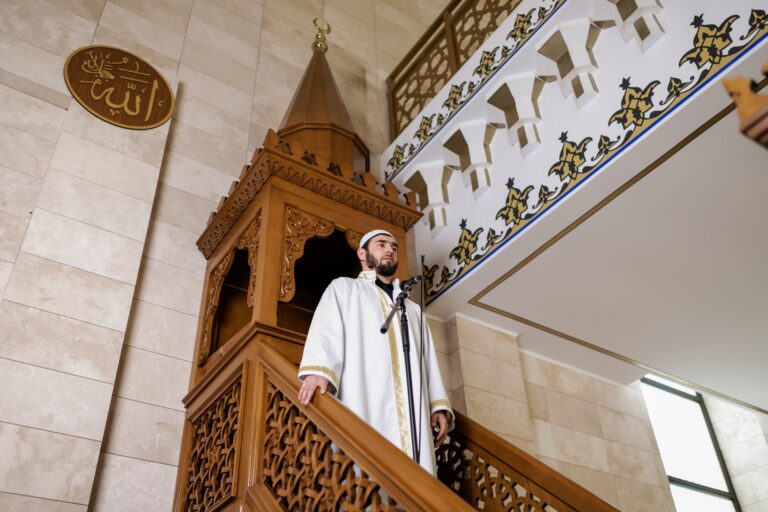 Les khutbahs du vendredi sont-elles adaptées à leur objectif ?

