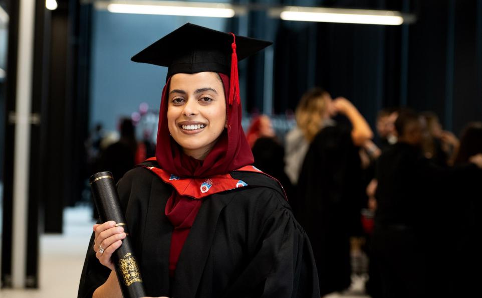 Un paramédical qualifié souhaite inciter davantage de femmes musulmanes à exercer cette profession