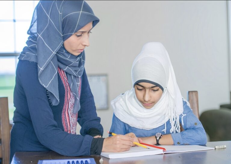 Les contretemps de l'enseignement à domicile : les défis hors des sentiers battus