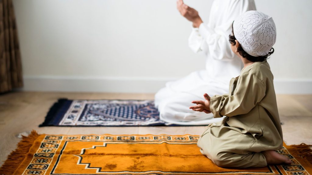 Les petites mains autour de la maison – À propos de l'Islam