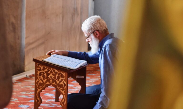 Deux phases de révélation du Coran : quelles différences ?