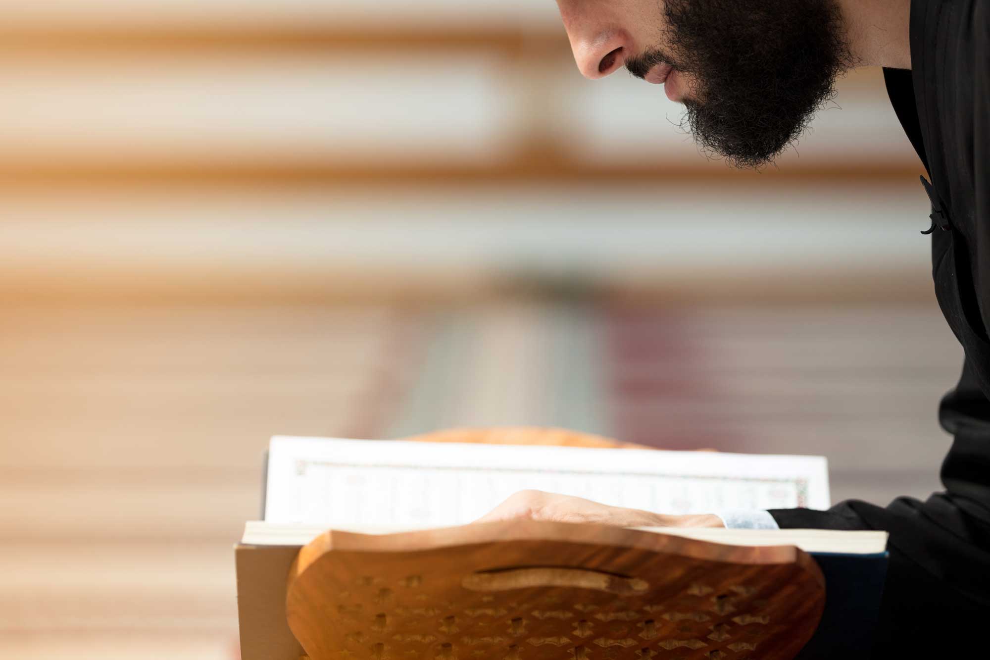 Trois jeunes compagnons encouragés par le Prophète (PSL)