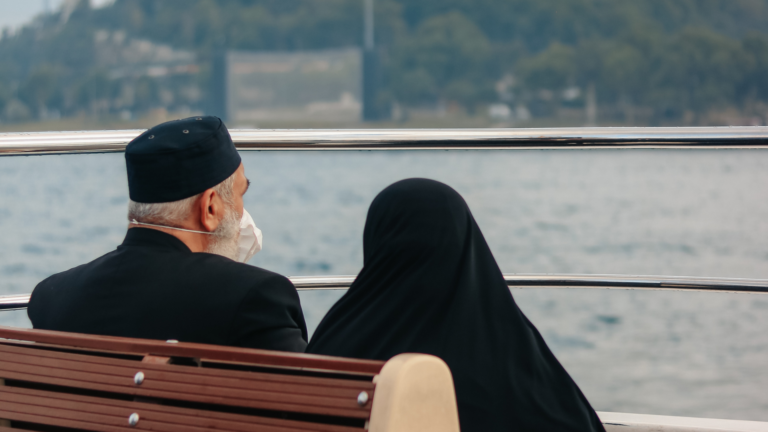 Appeler les beaux-parents « maman et papa » en Islam