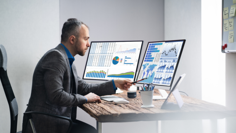 Est-il permis à un musulman de travailler comme analyste financier ?