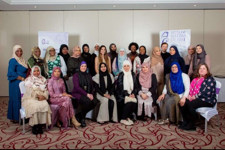 Des racines catholiques à l’islam : voici pourquoi de plus en plus d’Irlandais adhèrent à l’islam