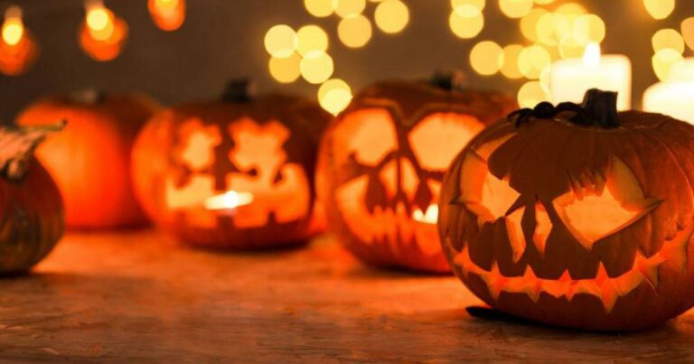 Fête scolaire d'Halloween ; Je ne veux pas y aller, mais…