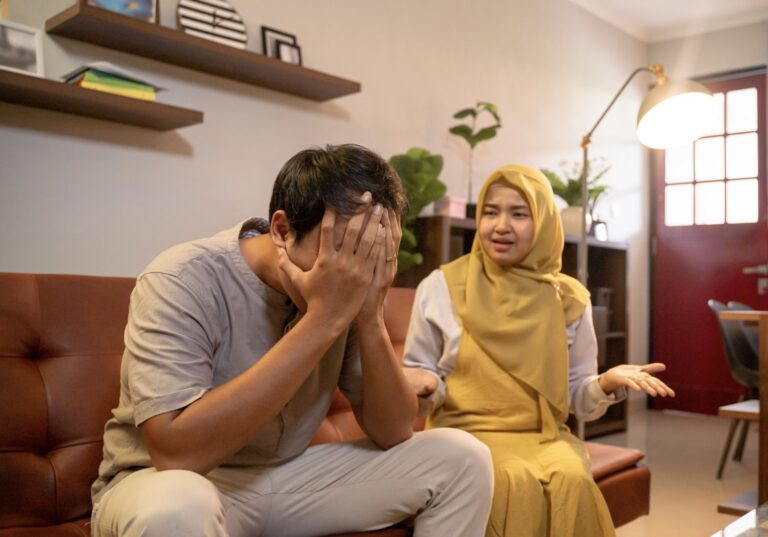 Mon mari ne veut pas gagner ni dépenser d'argent pour nous