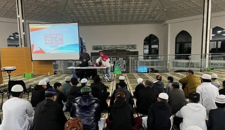L'atelier de sensibilisation aux drogues organisé par la mosquée est salué comme une étape positive pour la communauté musulmane britannique