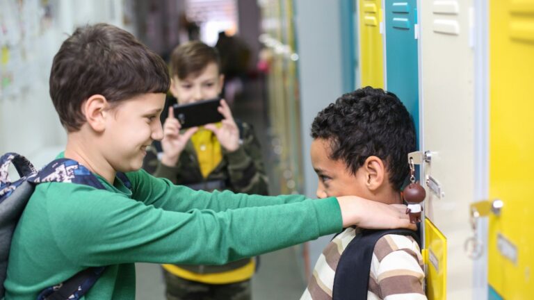 Mon enfant est un tyran, comment y faire face ?