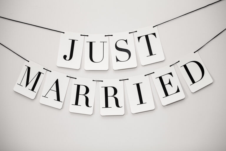 Vous êtes marié mais vous ne voulez pas d'enfants maintenant, un conseil ?