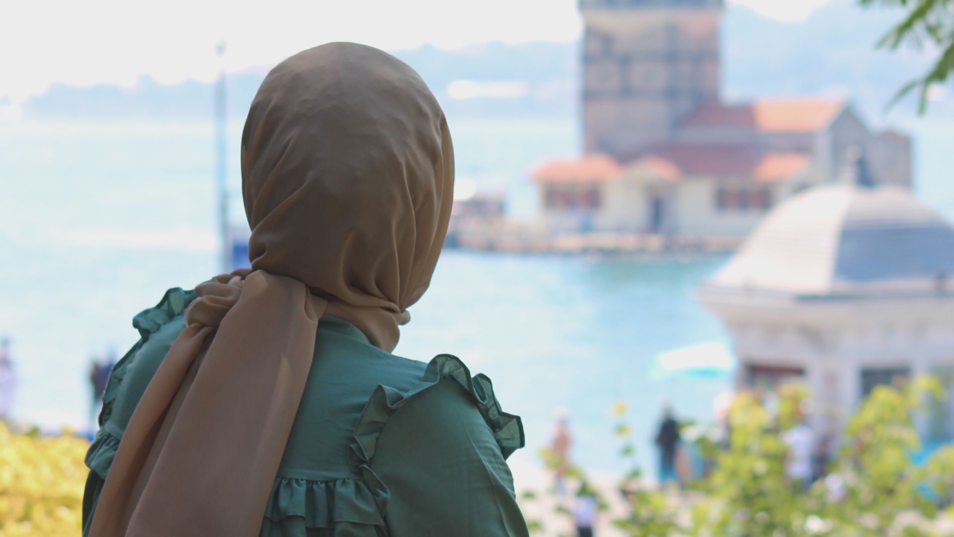 Aide-moi à naviguer dans ce monde obsédé par la beauté
