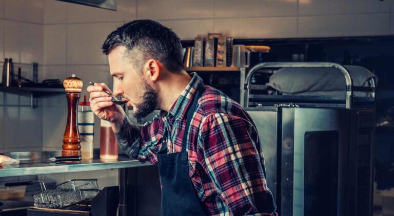 La dégustation de la nourriture se casse-t-elle rapidement?