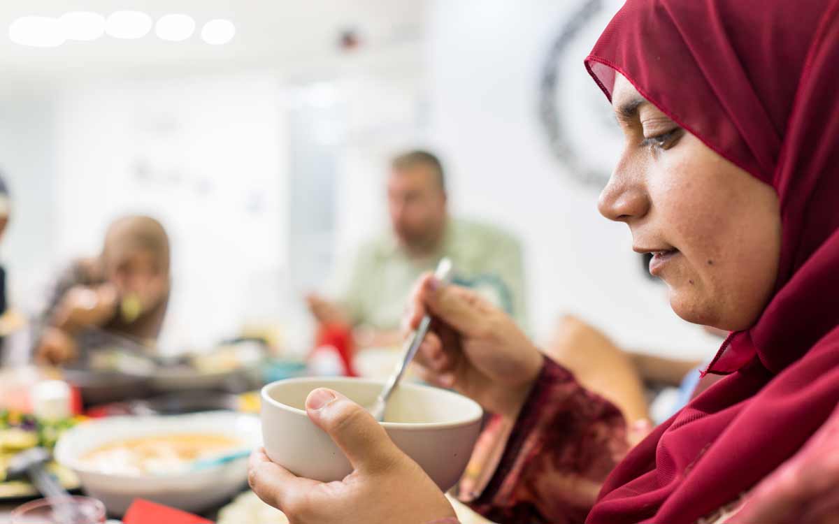 Les femmes devraient-elles prioriser le culte ou la famille au Ramadan?
