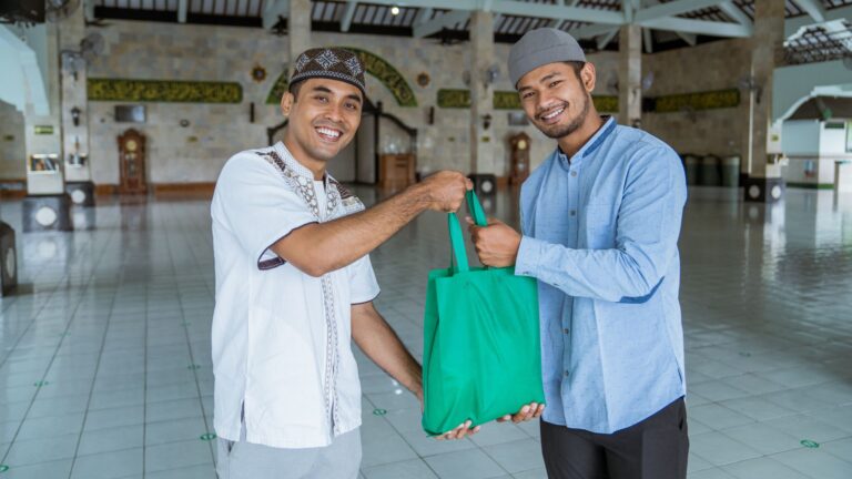 Façons de donner une charité lorsque vous avez un budget